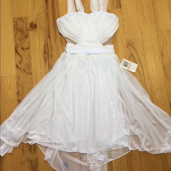 White homecoming dress - Picture 2 of 3